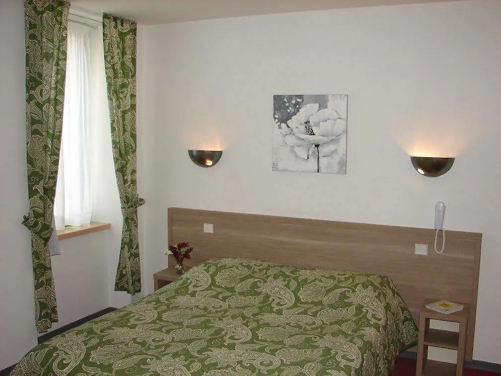 Hôtel du Lac Huelgoat France