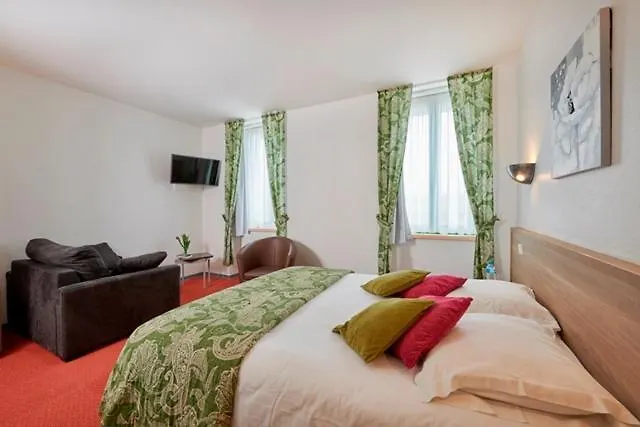 Hôtel du Lac Huelgoat Hotel
